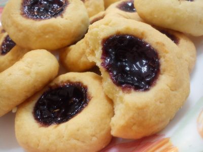 參考食譜 : 可愛の果醬餅乾♥