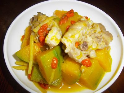 參考食譜 : 南瓜燒雞肉