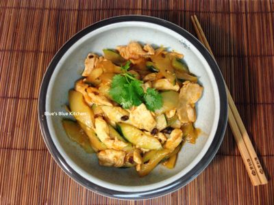 參考食譜 : 豉香黃瓜嫩滑雞片[落建養髮料理]