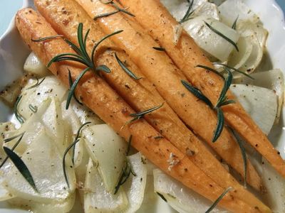 迷迭香蜂蜜烤胡蘿蔔