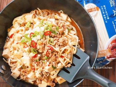 參考食譜 : 麻婆蓋麵-[五木拉麵]