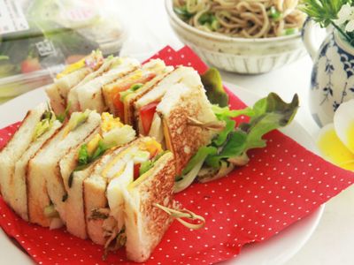 參考食譜 : 雞肉熱烤方塊吐司串