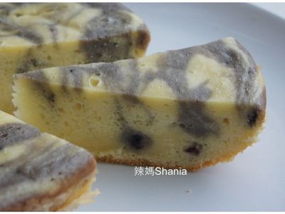 參考食譜 : 用電子鍋做 大理石藍莓蛋糕