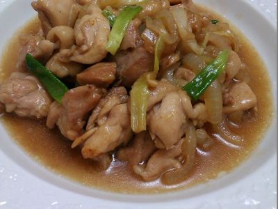 參考食譜 : 洋葱燒雞腿(琬喻風味)