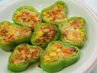 參考食譜 : 青椒鑲鮪魚