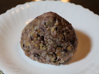 參考食譜 : 古早味雜糧飯糰