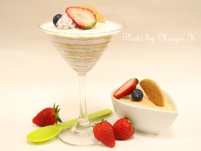 藍莓木糠布丁杯