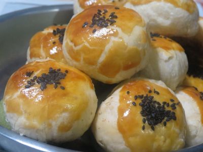 參考食譜 : 蛋黃酥