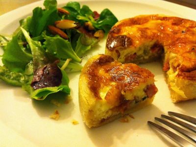 參考食譜 : 火腿奶酪法式鹹派