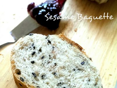 參考食譜 : 外酥內軟，芝麻小法國麵包baguette