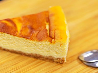 參考食譜 : 【懶小希】起司蛋糕一次挑戰就成功 <3