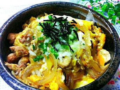 參考食譜 : 10分鐘做雞肉親子丼【711就近帶回家】