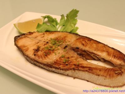 參考食譜 : 香檸鮭魚
