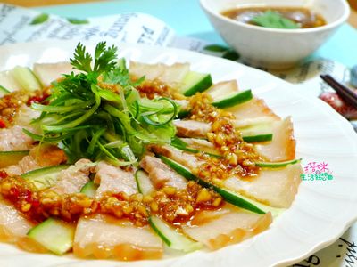 參考食譜 : 蒜泥白肉