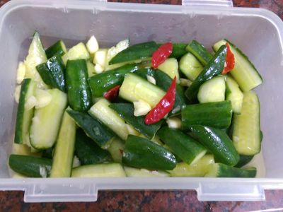 參考食譜 : 涼拌小黃瓜