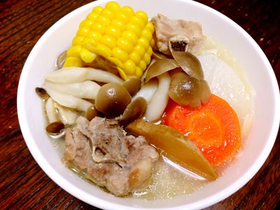 ［快鍋］玉米蘿蔔排骨湯