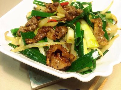 輕鬆做-蔥蔥爆牛肉