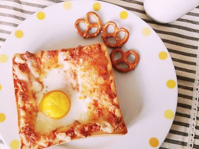 參考食譜 : 簡單早午餐//焗烤太陽蛋吐司