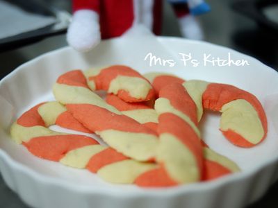 參考食譜 : 🎄[耶誕系列] 柺杖糖餅乾🎄