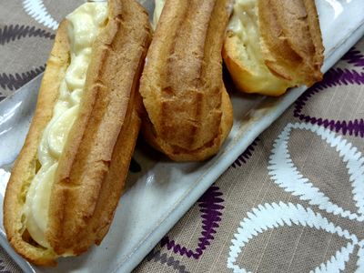 參考食譜 : [咪咪小姐的味蕾]閃電泡芙