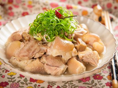 參考食譜 : 蔥油豬腳@美麗人妻Selina Wu