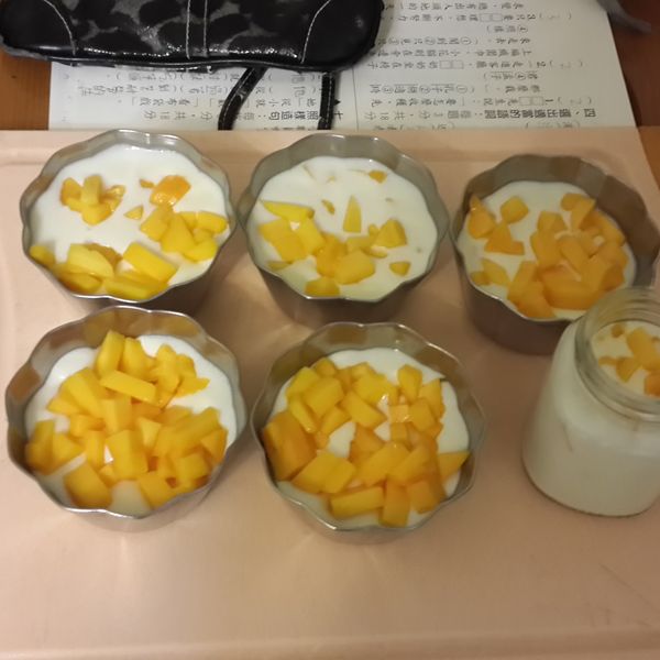 【芒果鮮奶酪】 : 施佩芬一起做