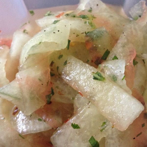 涼拌西瓜皮絲：MoMo Pierce 一起做