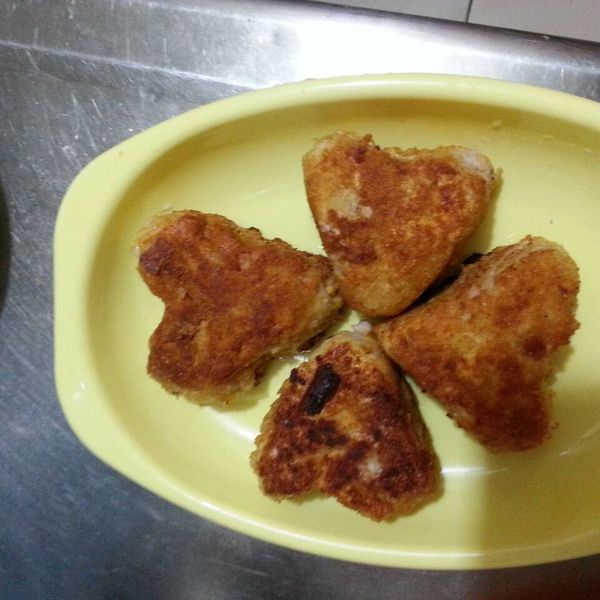 輕鬆做-牛肉起司可樂餅：Candy 一起做