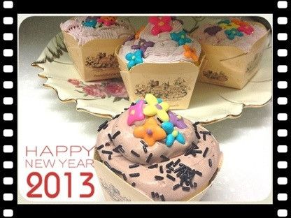 香草籽杯子蛋糕＋阿華田巧克力奶油霜❤ : 丁咚咚一起做