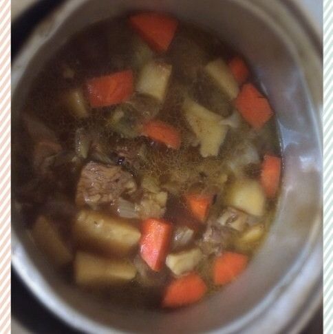 電鍋輕鬆做日式馬鈴薯燉肉 : 書書一起做
