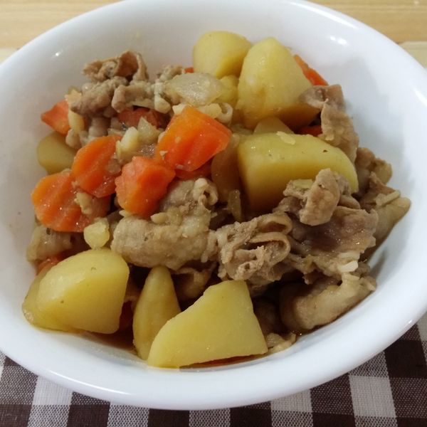 馬鈴薯燉肉 : 張燕燕一起做