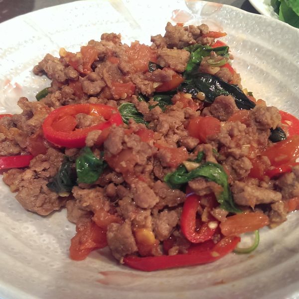 扒完三碗飯! 泰式打拋豬 食譜 : balabalawong一起做