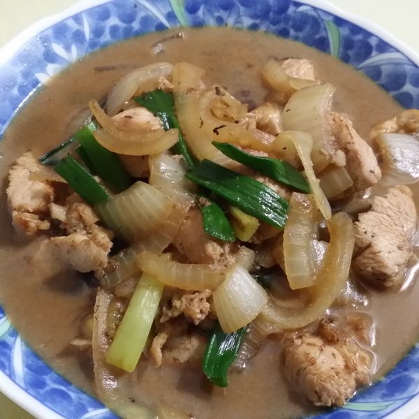 洋葱燒雞腿(琬喻風味)：莊玉羽 一起做