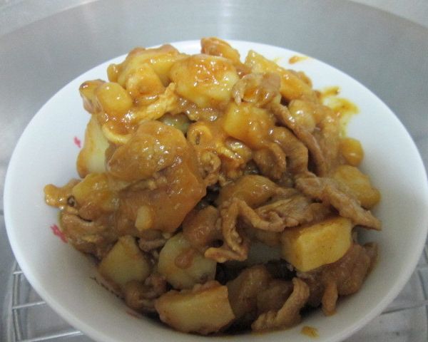 日式馬鈴薯燉肉：左邦妮 一起做