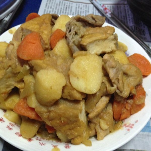 日式の馬鈴薯燒雞：亻尹Joey 一起做