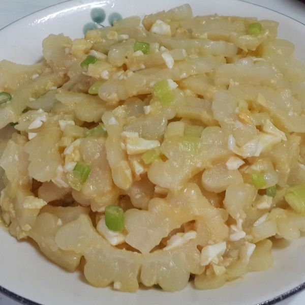 鹹蛋苦瓜：愛料理の仟仟 一起做
