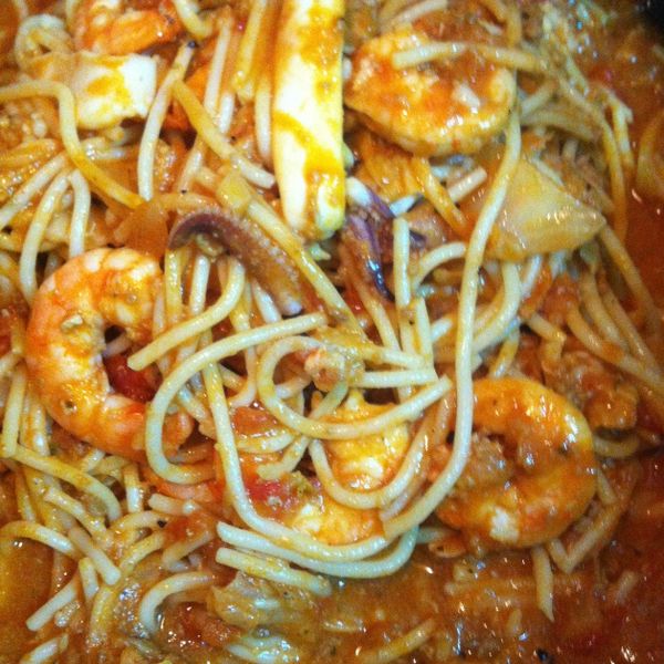 蕃茄肉醬海鮮義大利麵 : T i n a一起做