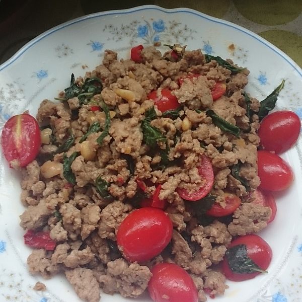 扒完三碗飯! 泰式打拋豬 食譜 : karen一起做
