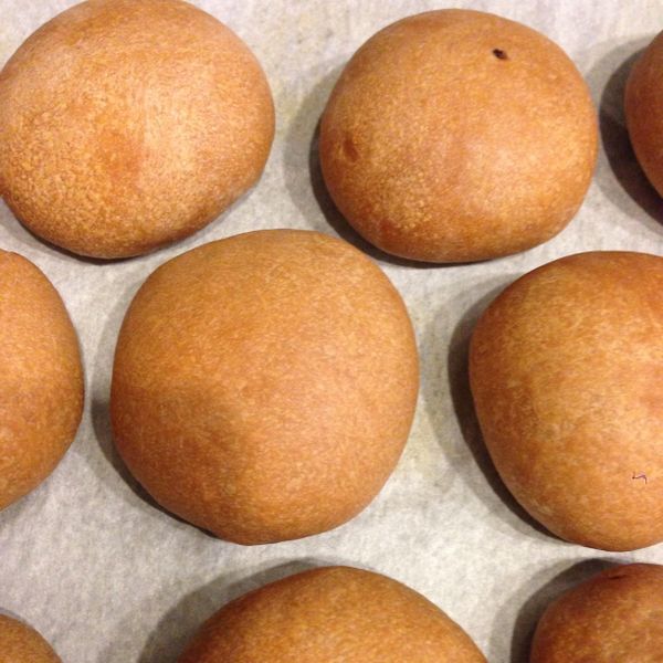 胖達人。黑眼豆豆~ 巧克力麵包。影片教學：Joyce Lin 一起做