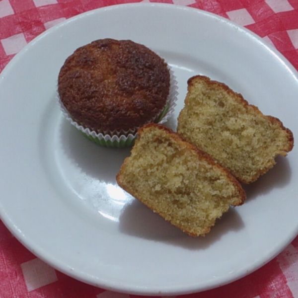 鬆餅粉做的抹茶磅蛋糕：YoRi Chong Siew  一起做