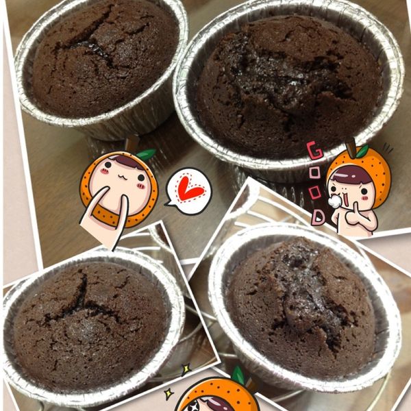 外表酥脆裡面軟嫩的黑巧克力蛋糕 : 王小黑一起做