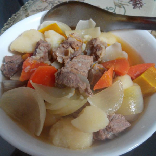 和風燉牛腩:Rain Wu 一起做