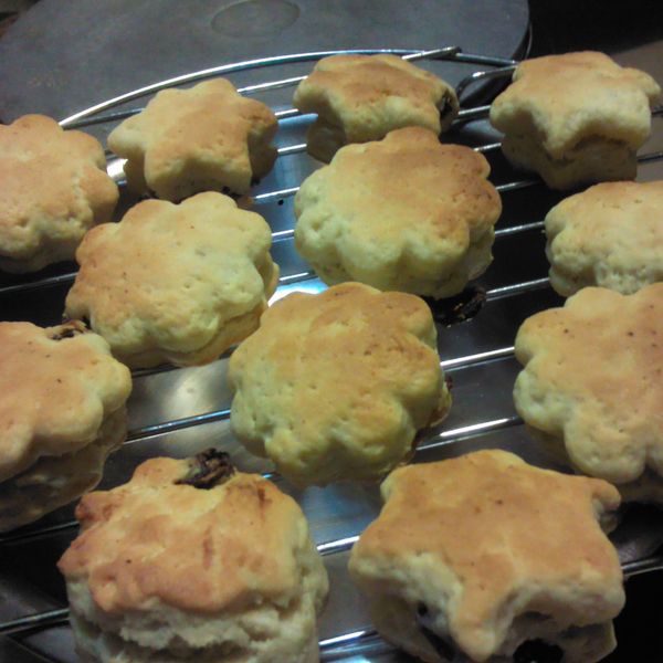 葡萄蔓越莓司康：Peace Liu 一起做