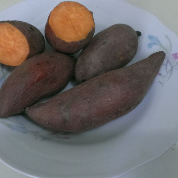 超簡單!電鍋烤地瓜 : Jenny Chang一起做