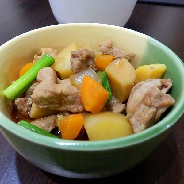 馬鈴薯燉肉 : Apo CH Yang一起做