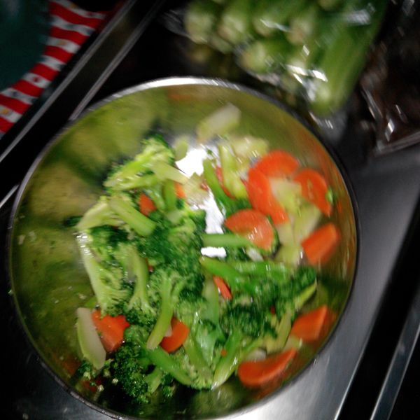 涼拌花椰菜 : 諭諭一起做