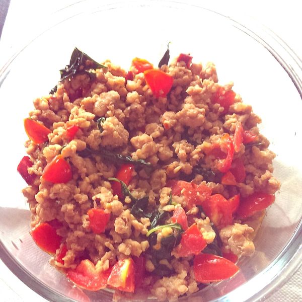 扒完三碗飯! 泰式打拋豬 食譜 : xxnau_nauxx一起做