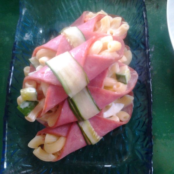 芥茉通心粉雞蛋火腿捲[博客原味切片火腿]：謝翎褓 一起做