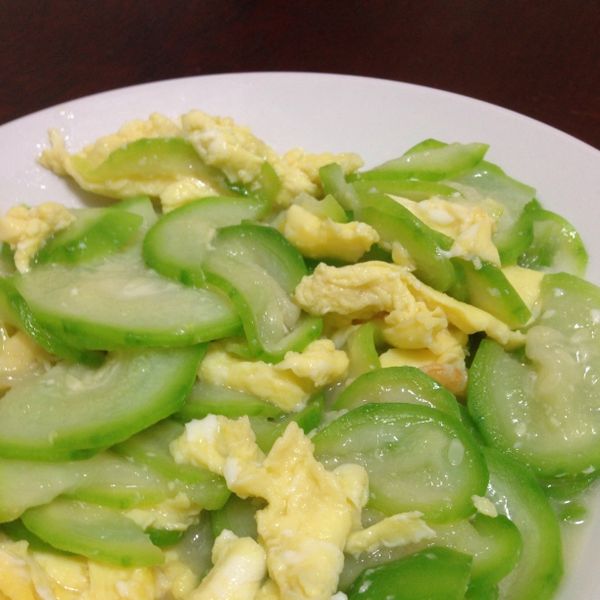刀功薄片絲瓜炒蛋（絲瓜不黑好方法） : Giveumyheart12一起做