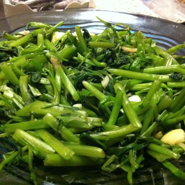 蒜香空心菜：Rilakkuma Chang 一起做